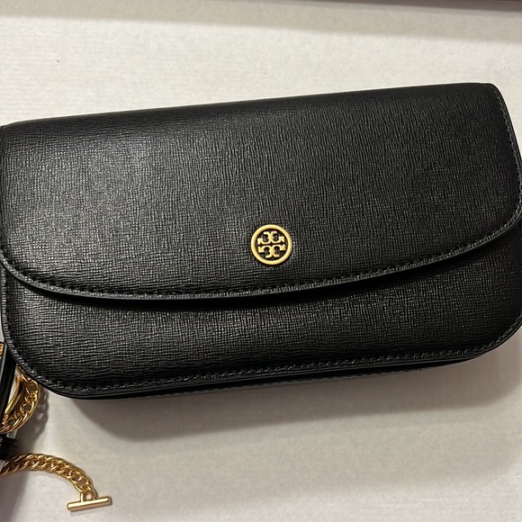 Tory Burch Robinson wallet on chain - Picture 9 of 11